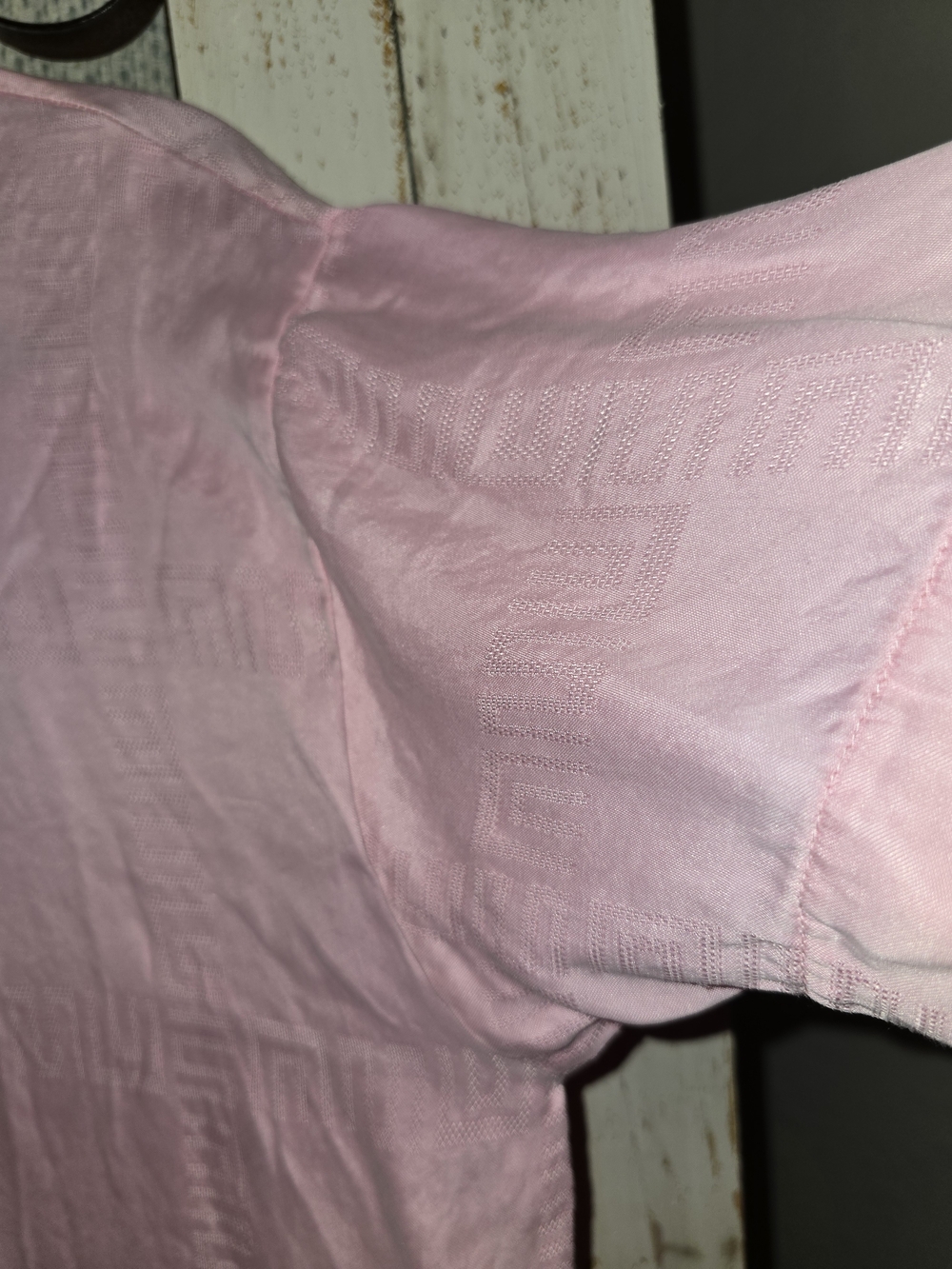 PRADA PRISM Pastel Pink Textured Silky Soft Crewneck Tee - Picture 4 of 8